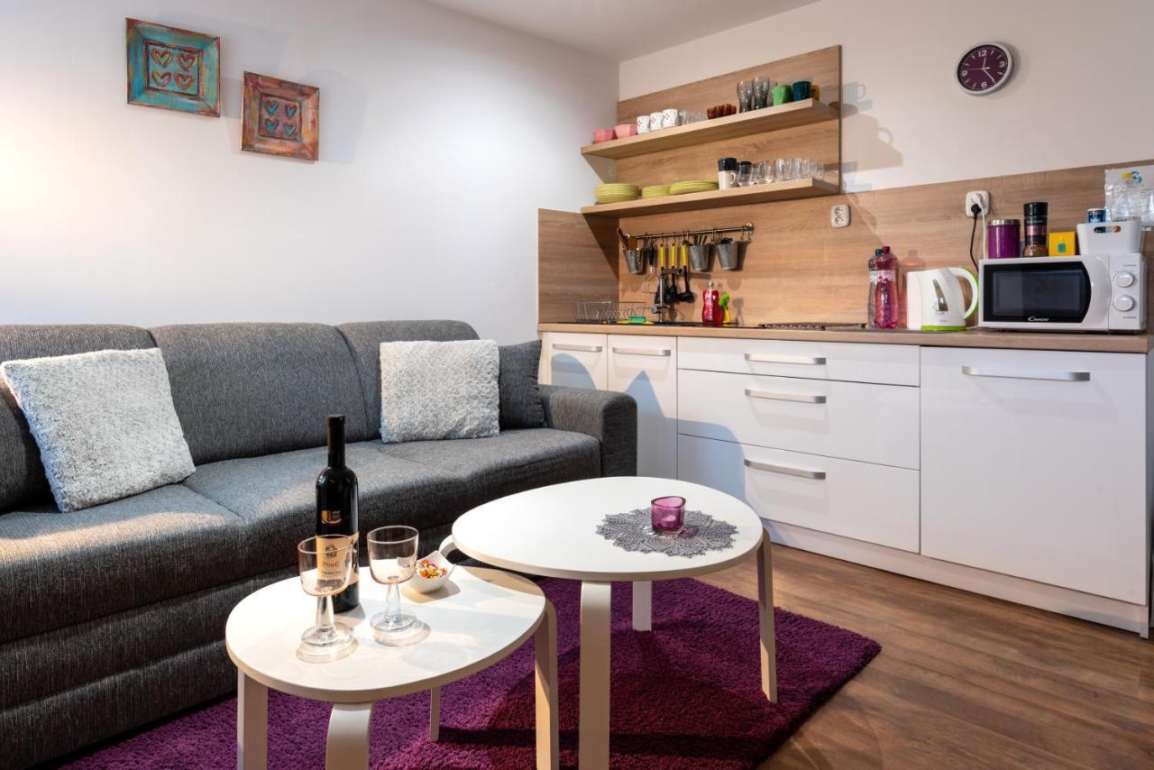 Nisa Apartments Nova Lesna Exterior photo